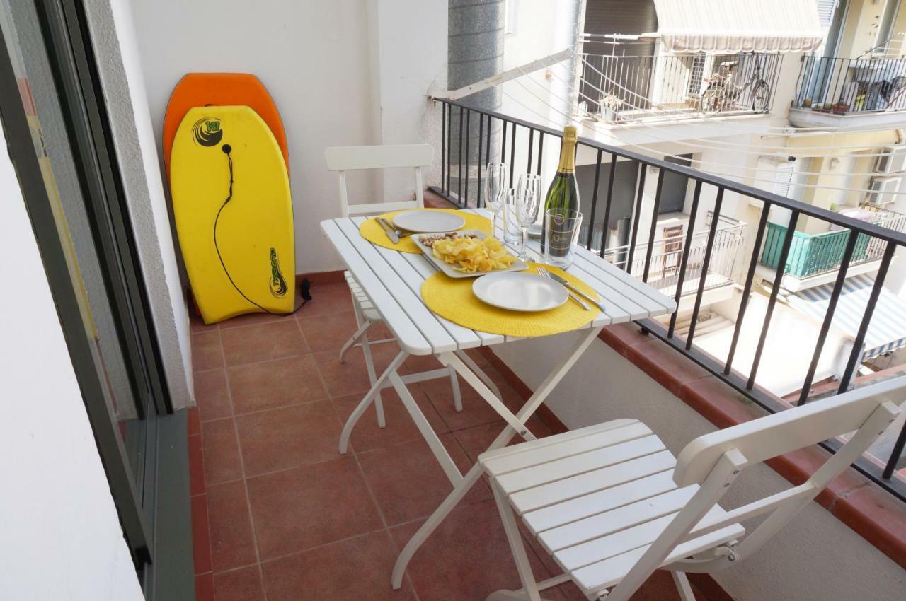 Happy Holiday Beach Home 시체스 외부 사진